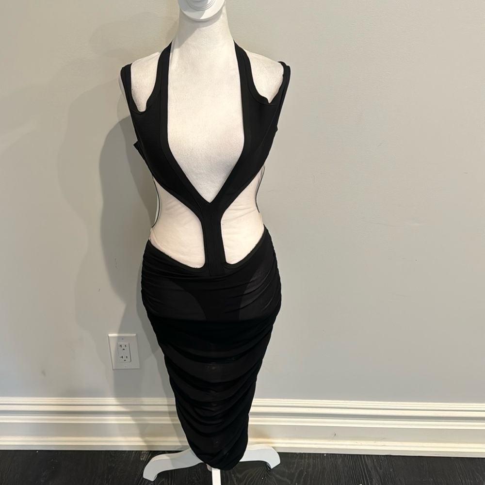 Nova Black Cut-Out Fitted Maxi Dress